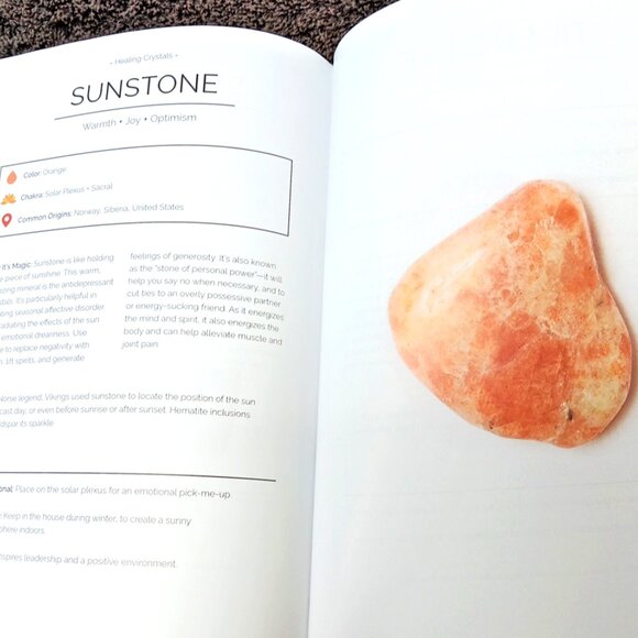 The Beginner's Guide to Crystals: The Everyday Magic of Crystal Healing by Lisa - Picture 9 of 9